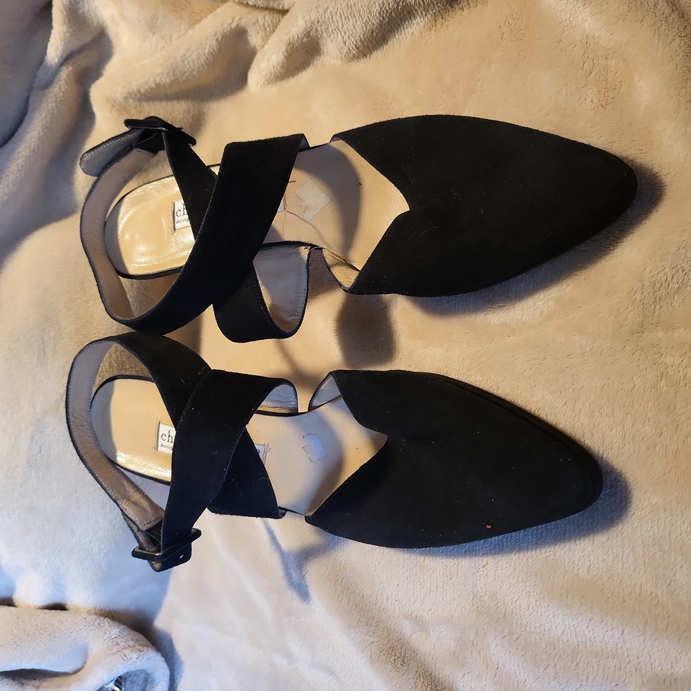 Charles David Size 10 Black Suede